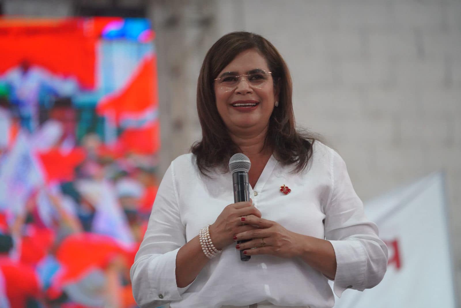 Rixi Moncada sees drop in support prior to Honduras elections