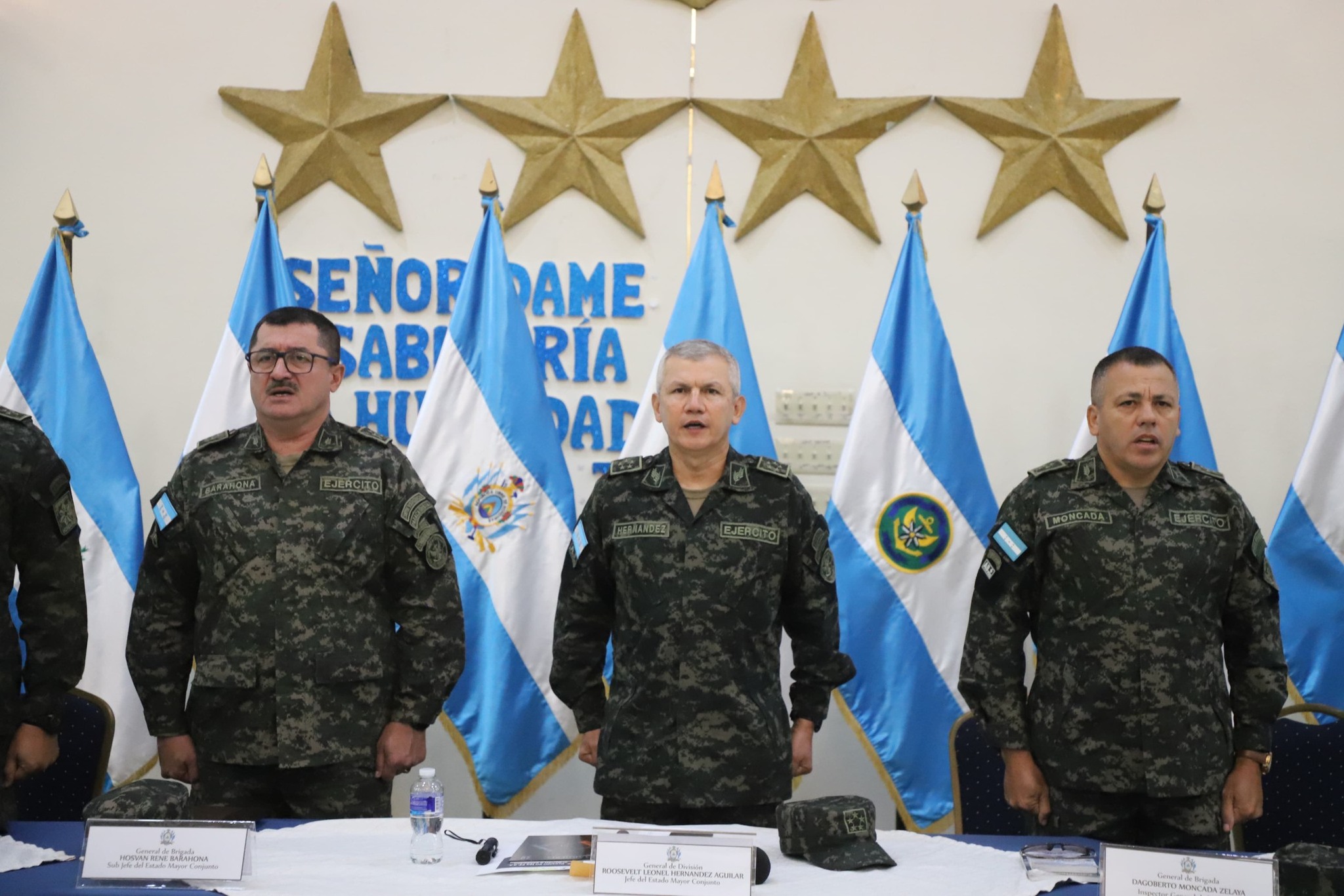 Honduras rejects attempt by the Armed Forces to intervene in presidential vote count
