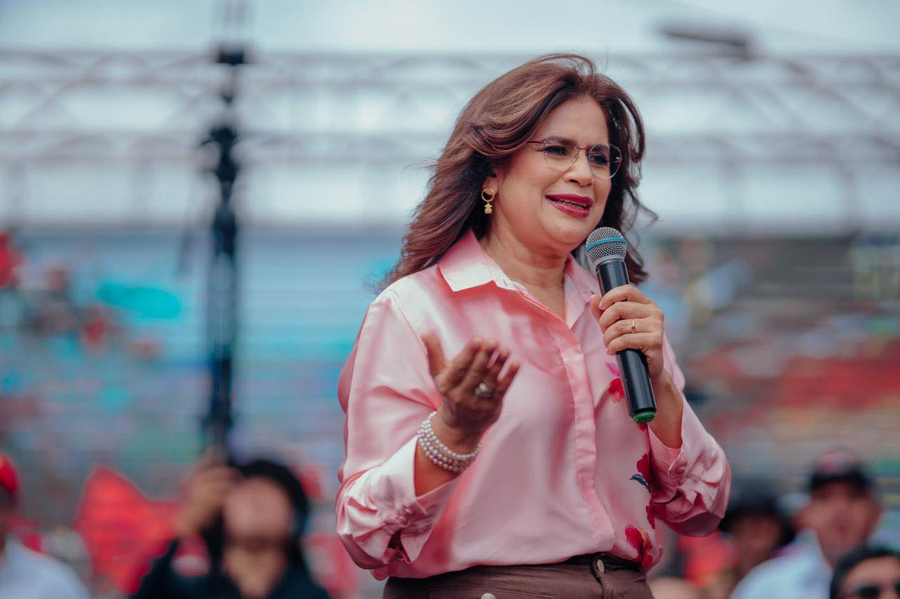 Rixi Moncada’s Poll Decline: Economic Discourse Impact